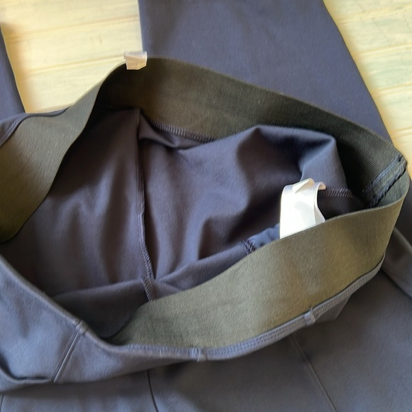 Old Navy Extra High-Waisted Stevie Straight Pull-on Pants - Picture 6 of 13